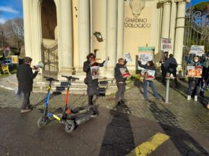 Manifestazione animalista al Bioparco di Roma_20